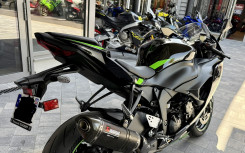 KAWASAKI ZX-6R 