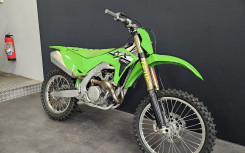 KAWASAKI KX450 2024 1° MAIN !