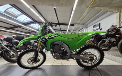 KAWASAKI KX450 2024 1° MAIN !