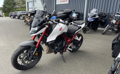 HONDA CB 750 HORNET