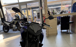 YAMAHA MT-03 AKRAPOVIC