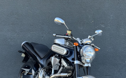 YAMAHA MT-01 PREMIERE MAIN