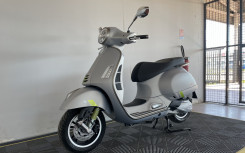 PIAGGIO VESPA GTS 300 SUPER TECH - VESPA GTS300 SUPERTECH