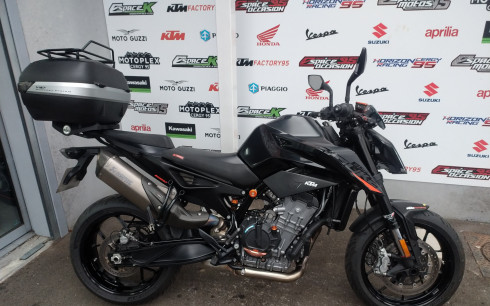 KTM 890 DUKE TECH PACK AKRAPOVIC