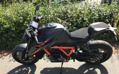 KTM 1390 SUPER DUKE R EVO