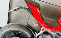 DUCATI STREETFIGHTER V4S NOMBREUSES OPTIONS