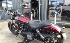 HARLEY-DAVIDSON DYNA STREET BOB 1690