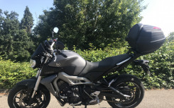 YAMAHA MT-09