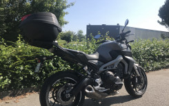 YAMAHA MT-09