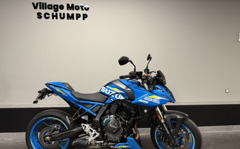SUZUKI GSX-8S 