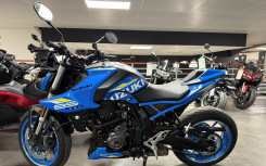SUZUKI GSX-8S 