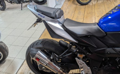 SUZUKI GSR 750
