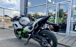 KAWASAKI Ninja 7 Hybrid