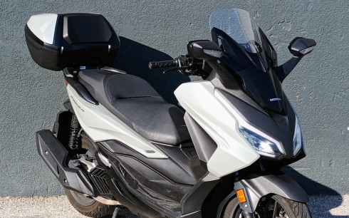 HONDA NSS FORZA 125 TOPBOX