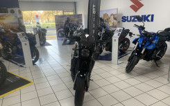 SUZUKI GSX-8TT