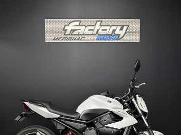 YAMAHA XJ6