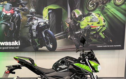 KAWASAKI Z400