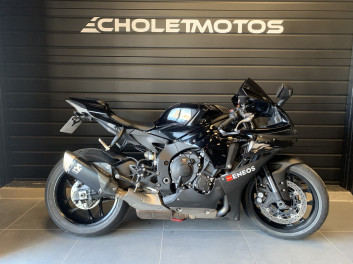 YAMAHA YZF 1000 R1