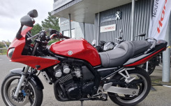 YAMAHA FZS FAZER 600