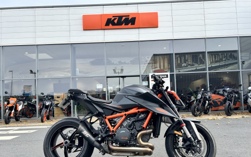 KTM 1290 SUPER DUKE R