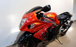 SUZUKI GSX-R 1300 HAYABUSA