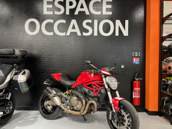 DUCATI MONSTER 821