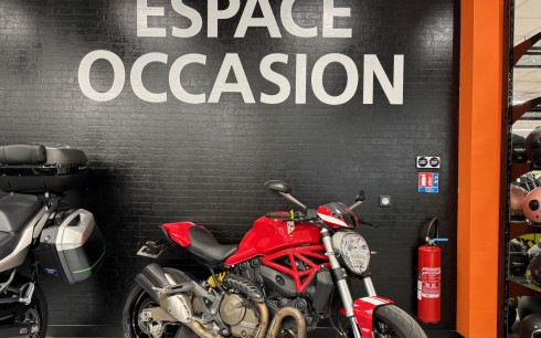 DUCATI MONSTER 821