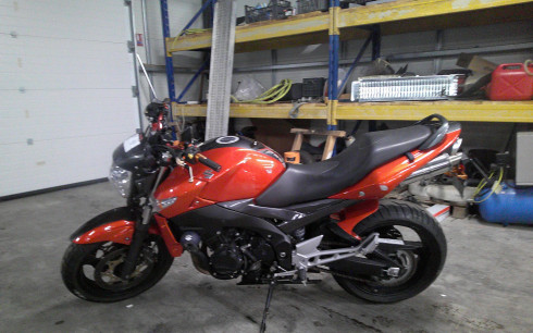 SUZUKI GSR 600 ACCIDENTE RSV N°21443