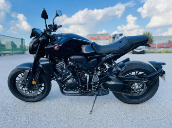 HONDA CB 1000 R BLACK EDITION