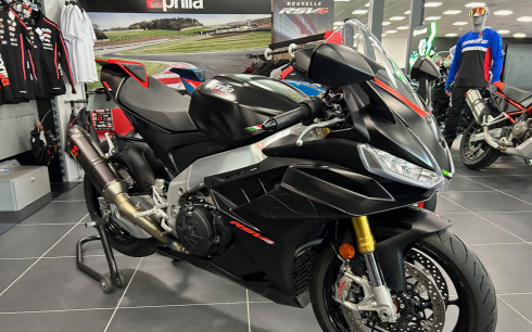 APRILIA RSV4 1100