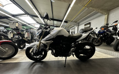 SUZUKI GSR 750 REVISÉE & GARANTIE 12 MOIS !