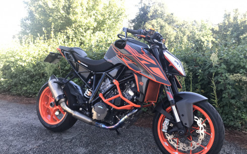 KTM 1290 SUPER DUKE R
