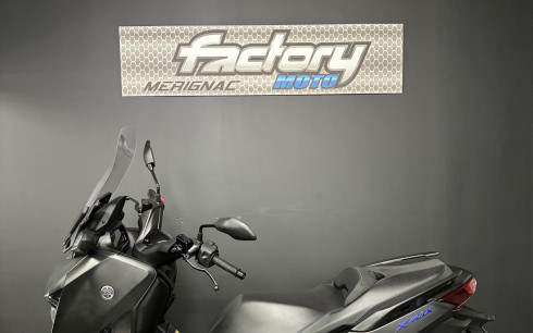 YAMAHA X-MAX 125