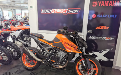 KTM 990 DUKE | 1800KMS | 195€/MOIS
