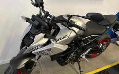 SUZUKI GSX-8S