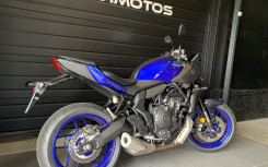 YAMAHA MT-07 A2