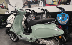 VESPA PRIMAVERA 50