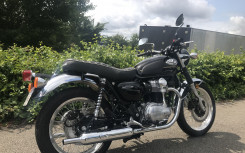 KAWASAKI W 800