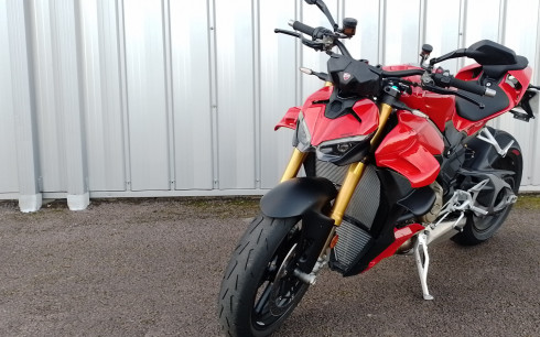 DUCATI STREETFIGHTER V4S