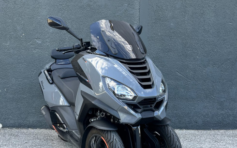 PEUGEOT METROPOLIS 400