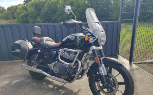 ROYAL ENFIELD SUPER METEOR 650
