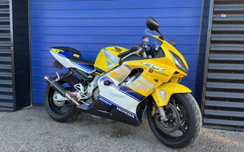 HONDA CBR 600 R ROSSI REPLICA # 46 