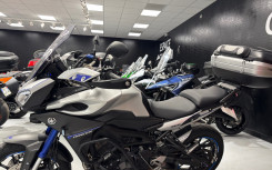 YAMAHA TRACER 900
