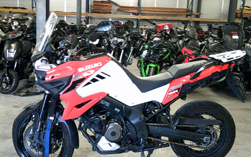 SUZUKI DL 1050 V-STROM PETITI CHOC CARTE GRISE/RIV N°18603