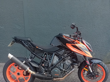KTM 1290 SUPER DUKE R