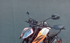 KTM 1290 SUPER DUKE R