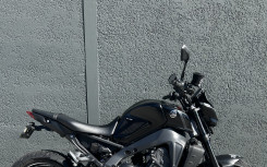 YAMAHA MT-09