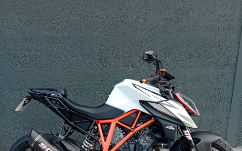 KTM 1290 SUPER DUKE R