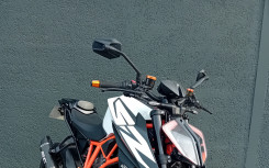 KTM 1290 SUPER DUKE R
