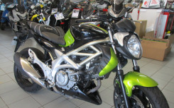 SUZUKI GLADIUS 650